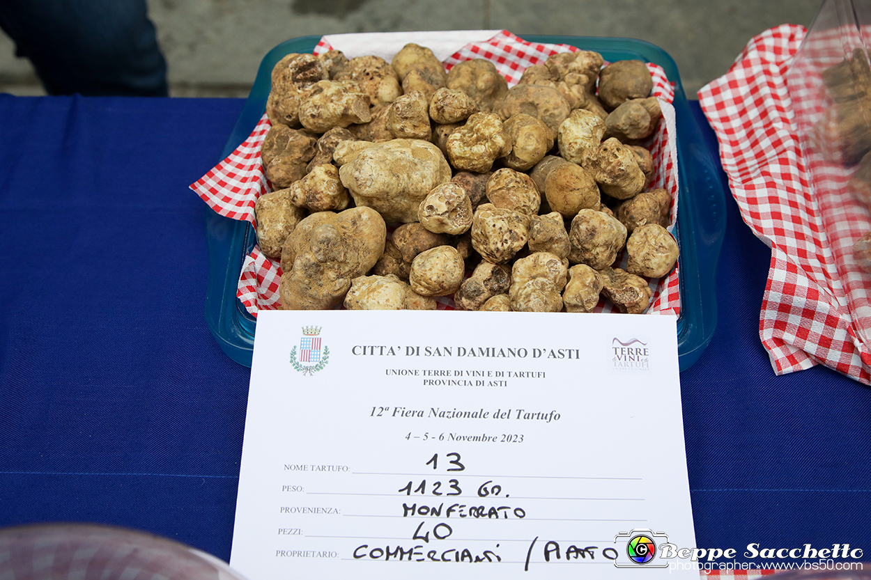 VBS_6945 - Fiera dei Santi - 12.ma Fiera Nazionale del Tartufo.jpg